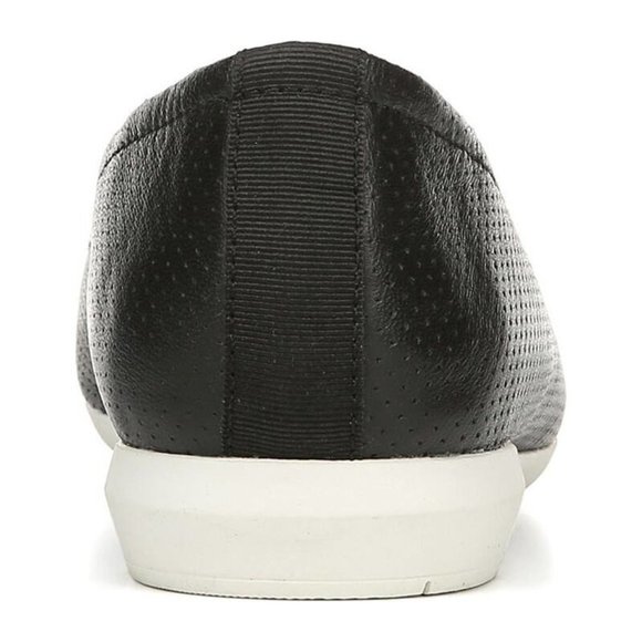 NIB NWT Womens Size 7 Narrow 7N Naturalizer Alya Perforated Leather Flats NEW - Picture 6 of 8